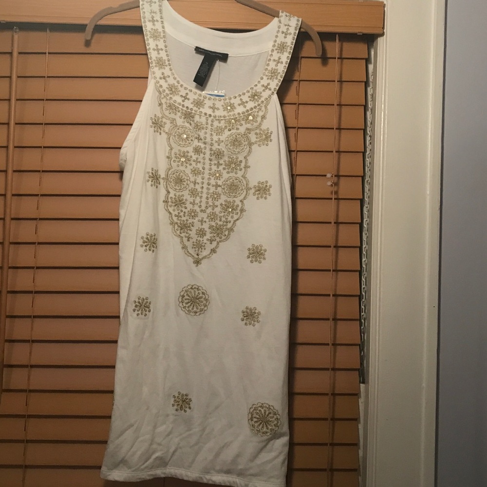 Dramatic tunic.  Really pretty NWT XL